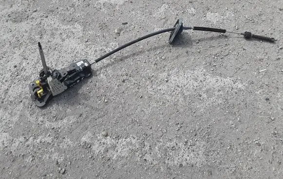 Renault Laguna III Gear shifter/selector 8200785086