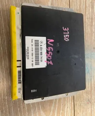 Mercedes-Benz SL R231 Air suspension control unit module (rear) A2319007401 2841103004300