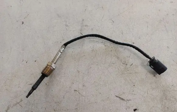 BMW 5 F10 F11 Exhaust gas temperature sensor 849056402 251981DK23229