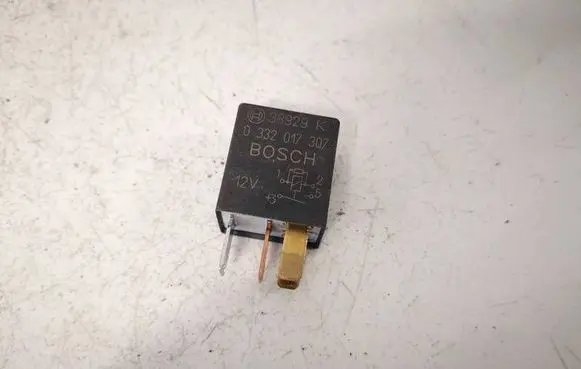 Toyota Avensis T250 Other relay 9008087013