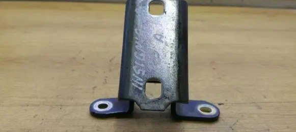 Opel Insignia A Front door lower hinge 