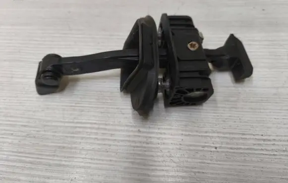 BMW 7 G11 G12 Front door check strap stopper 7335907