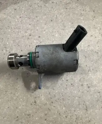 Land Rover Evoque II Oil pressure sensor G4D32D350AB 210203 19452