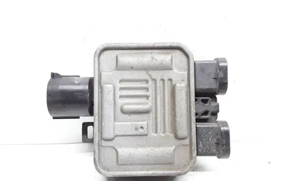 Volvo V60 Coolant fan relay 940012300