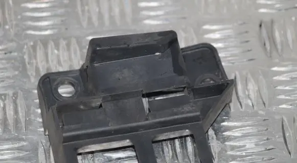 Volkswagen Crafter Front bumper mounting bracket A9068850263
