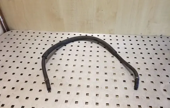 Opel Frontera B Engine coolant pipe/hose