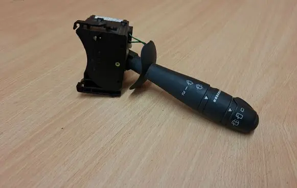Renault Espace IV Wiper control stalk 8200420148 282059 445962013