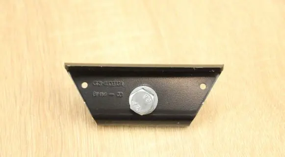 Battery bracket