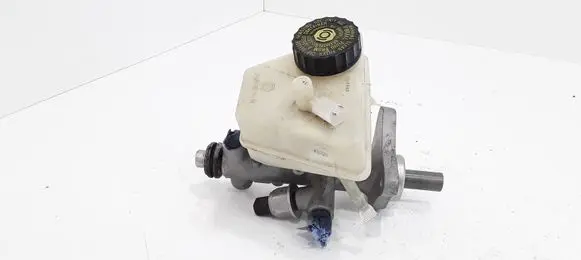 Mercedes-Benz C W203 Master brake cylinder