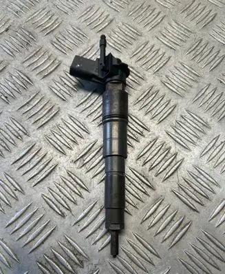 BMW X5 E70 Fuel injector 7792721 0445115048