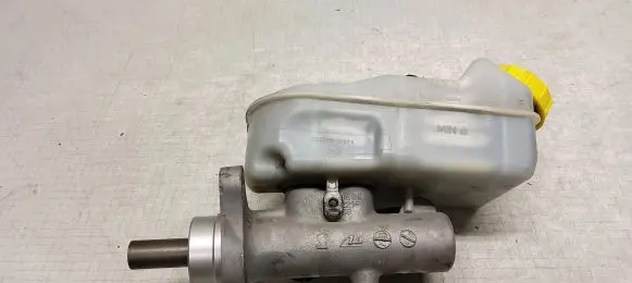 Volkswagen Transporter - Caravelle T5 Master brake cylinder 7H0611303 03355615831 V606229F68