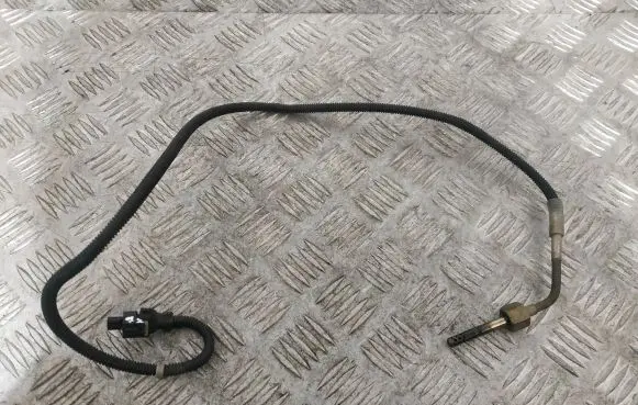 Mercedes-Benz CLA C117 X117 W117 Exhaust gas temperature sensor A0009058501