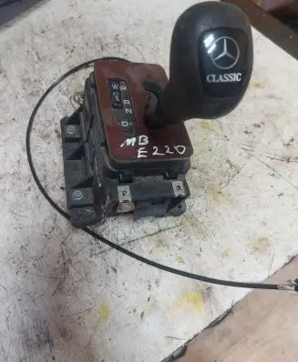 Mercedes-Benz E AMG W211 Gear shifter/selector PP210267075 12030
