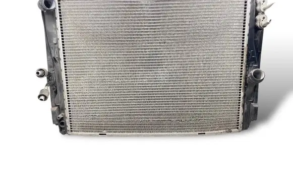 BMW 1 E81 E87 Radiator set 17107524912 11074810