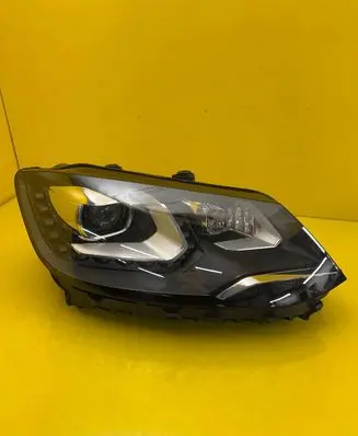 Volkswagen Sharan Headlight/headlamp 7N1941752A