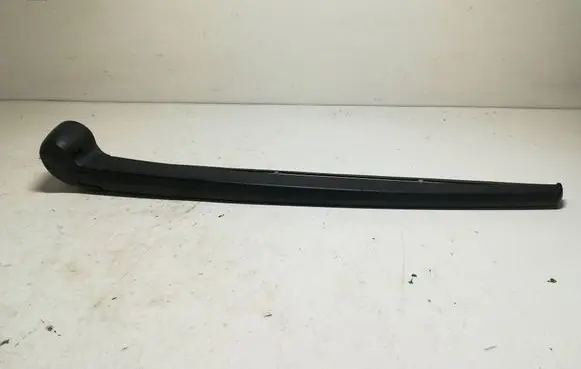 Audi A4 S4 B6 8E 8H Rear wiper blade arm 