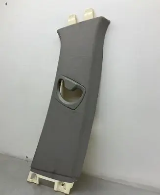 BMW 3 E90 E91 (B) pillar trim (top) 7058336