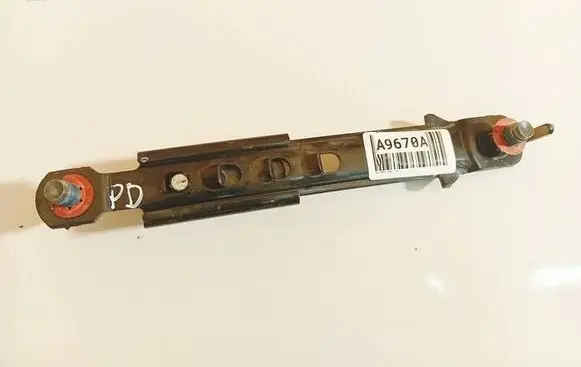 KIA Ceed Seat belt adjustment rail 