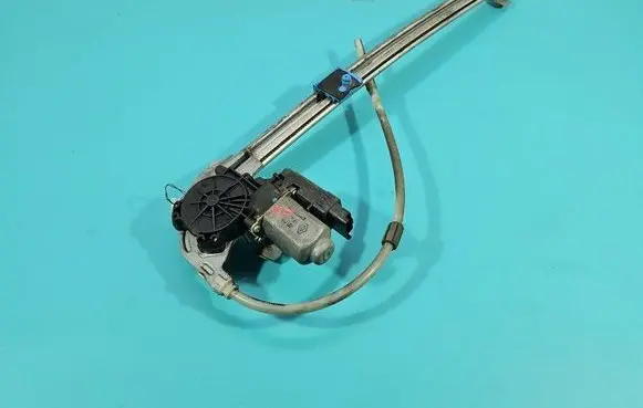 Rear door window regulator with motor