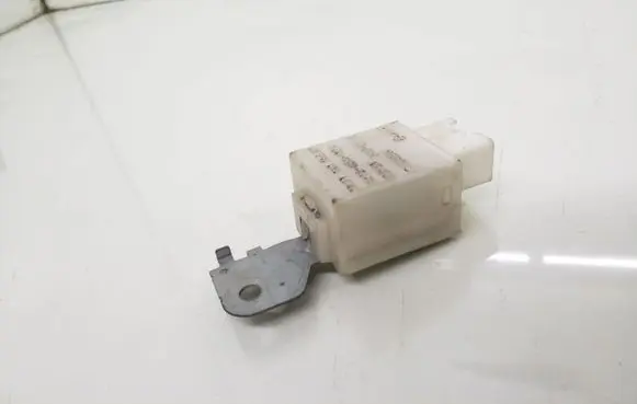 Mazda 6 Light relay 3213653020