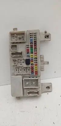 Mazda 3 I Fuse box set 519050033 00015752