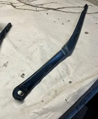 BMW 5 E60 E61 Front wiper blade arm 7035099