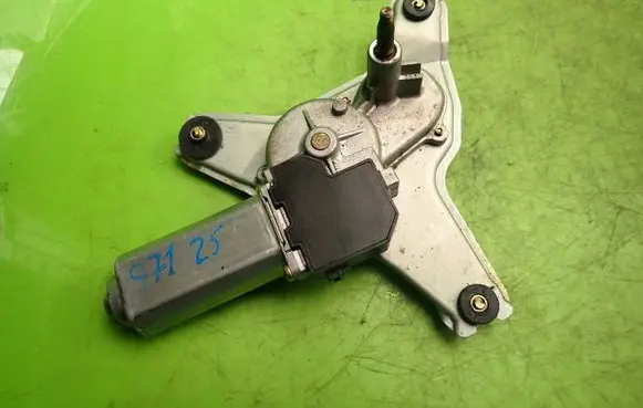Toyota Celica T230 Rear window wiper motor 8513020780
