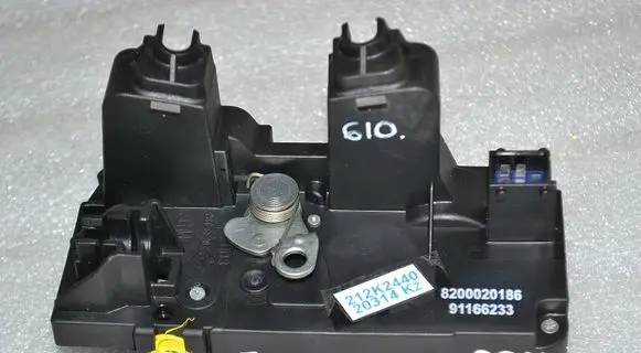 Renault Trafic II (X83) Sliding door lock 8200020186 91166233