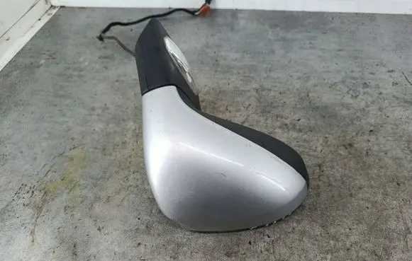 Peugeot 207 Front door electric wing mirror 