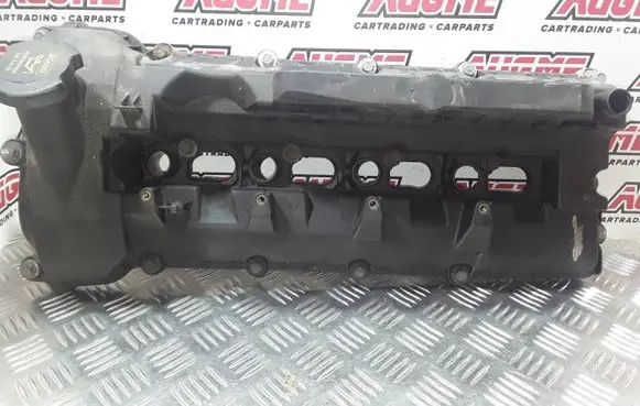 Land Rover Range Rover L322 Rocker cam cover 8W936F052AE 8825
