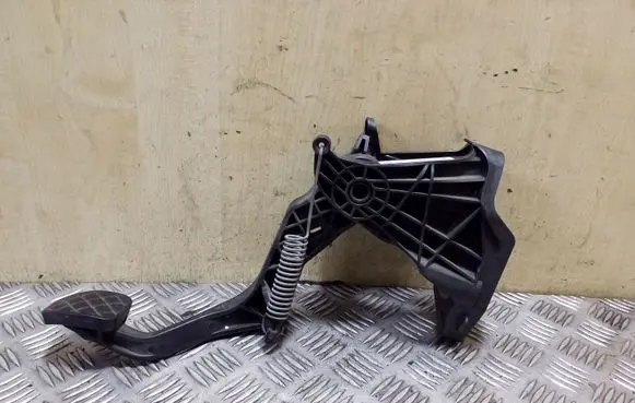 Clutch pedal