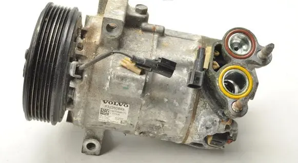 Volvo V60 Air conditioning (A/C) compressor (pump) 32260849