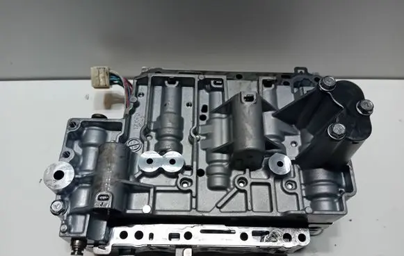 Nissan Qashqai Transmission gearbox valve body A17706 A17710 A177061311