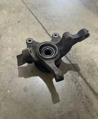Mercedes-Benz Vito Viano W447 Front wheel hub A44783300120