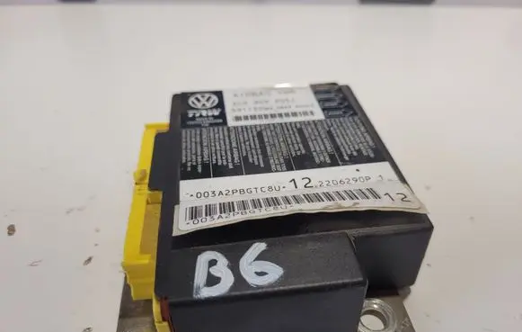 Volkswagen PASSAT B6 Airbag control unit/module 3C0909605J
