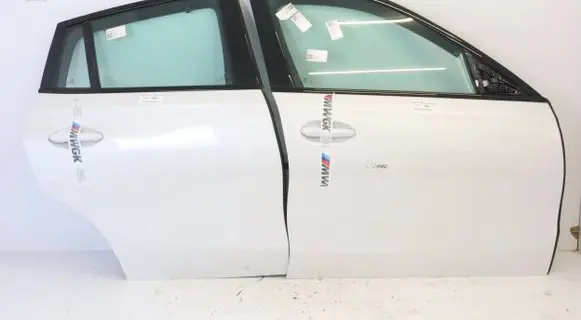 BMW X6 G06 Front door 16487878