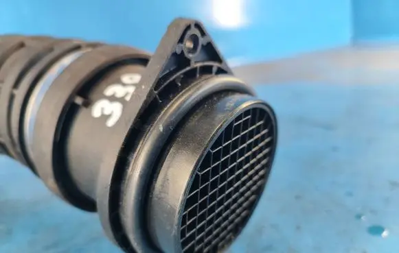 Mini One - Cooper Coupe R56 Mass air flow meter 13627542418