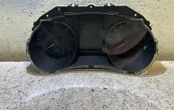 Nissan Qashqai Speedometer (instrument cluster) 4EL8AAER7 4EL8A