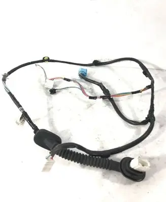 Subaru Outback (BS) Rear door wiring loom 81823AL22A