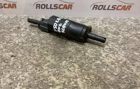 Volvo V50 Headlight washer pump 5W9313K082AA