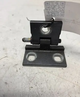 Volvo V70 Rear door lower hinge 1234