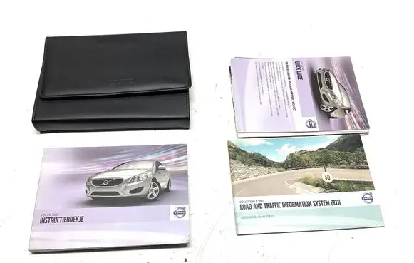 Volvo S60 Owners service history hand book 