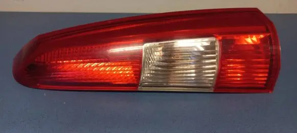 Volvo V70 Rear/tail lights 152843