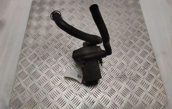 Volkswagen Touareg I Secondary air pump 06A959253B