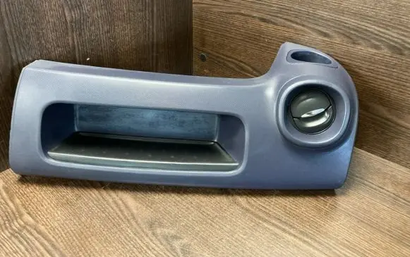 Opel Vivaro Dashboard 683107829R 693100824R