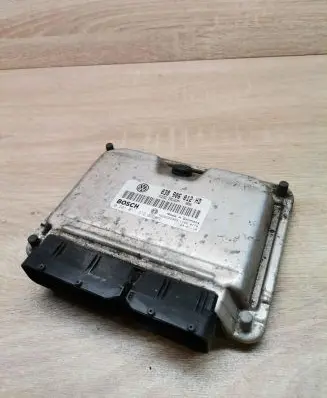 Seat Leon (1M) Engine control unit/module ECU 038906012hd 0281011312
