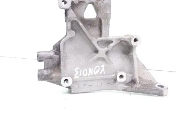 Subaru Forester SH A/C compressor mount bracket WDC5