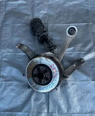 Alfa Romeo Giulia Front wheel hub spindle knuckle