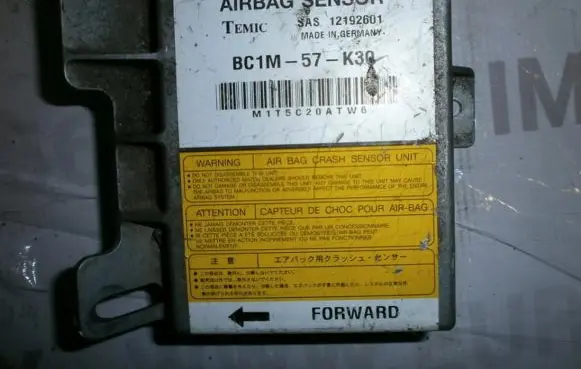 Mazda 323 Airbag control unit/module BC1M57K30 12192601