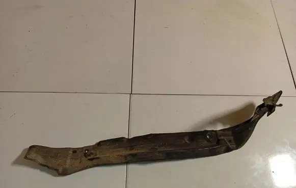 Audi Q7 4L Other exterior part 4L0821111